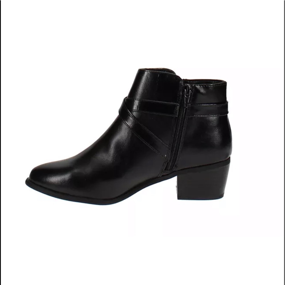 Karen Scott/ Falonn Cross Strap  Botties size 8.5